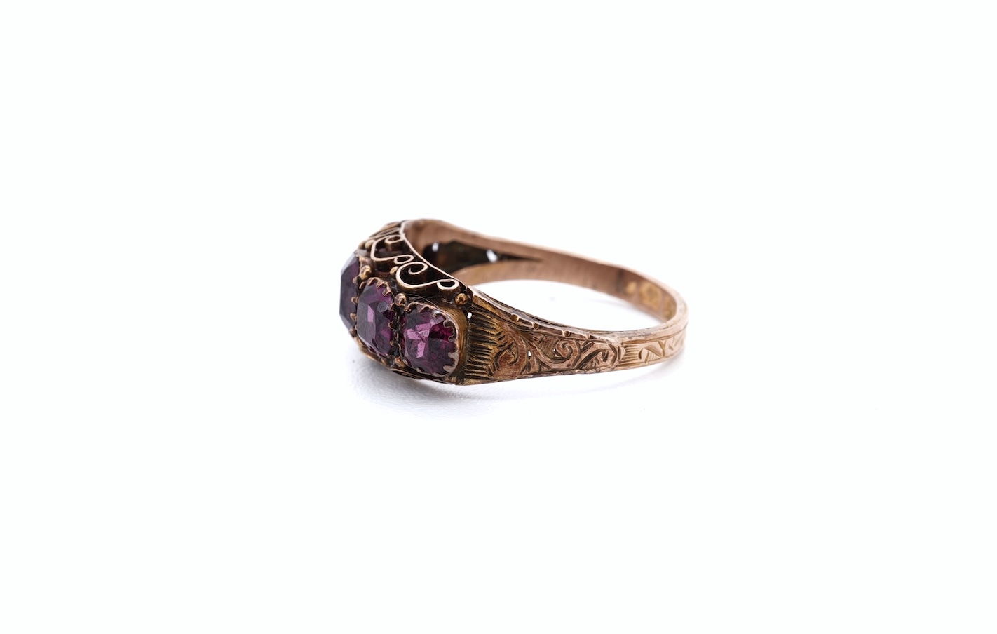 A five-stone garnet ring, early 20th century